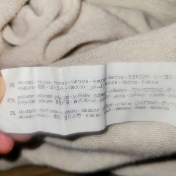 Zara Fleece Feel Beige Crewneck Lighweight Sweater, Size 13-14 - Picture 4 of 4